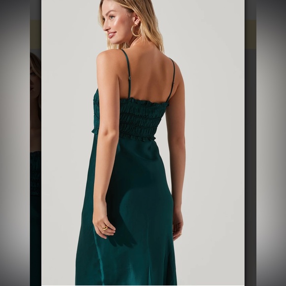 Astr The Label Zola Midi Dress Hunter Green Size Small NEW - Picture 7 of 15